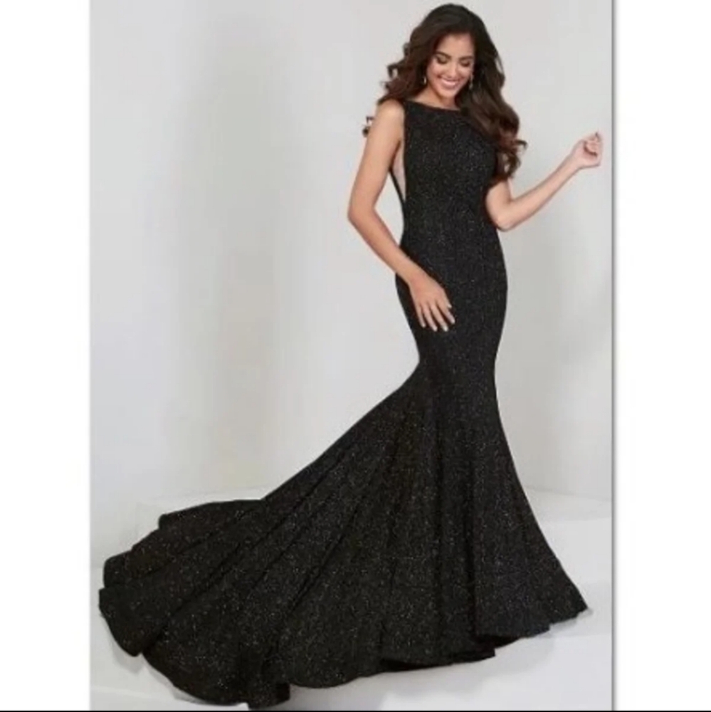 **SOLD**   NWT Tiffany Black & Gold Formal Dress